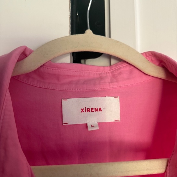 Xirena Channing Tea Rose Pink Short Sleeve Button Down Top - Picture 3 of 5